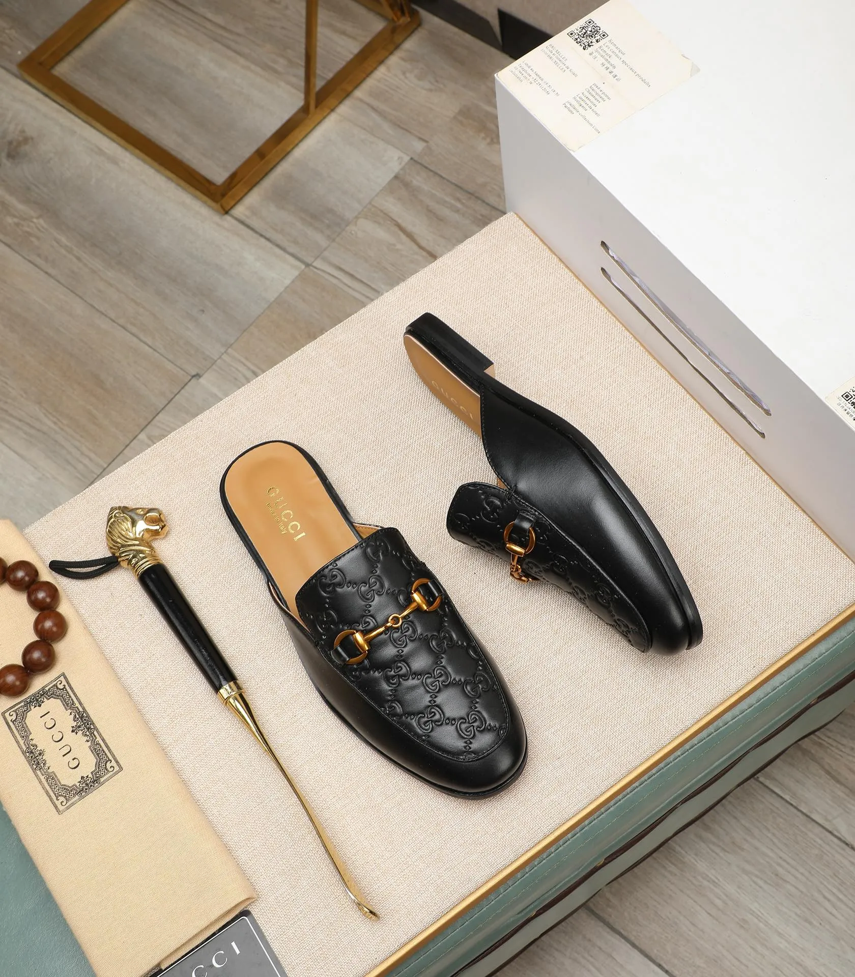 Men's clothing and shoes 💰380 (Gucci) The latest 🎁🎁 casual and fashionable men's shoes 👟 from the official website, hot style 💥 style is simple and elegant, exclusive for trendy men. Unique official website latest brand double G elements 👑 original Gucci decoration, fashionable and generous, original material original calfskin, ✅ fully imported first-layer pigskin lining, official website designated wear-resistant, lightweight original rubber casual outsole, counter classic model taken in kind, 38-44 black and white optional